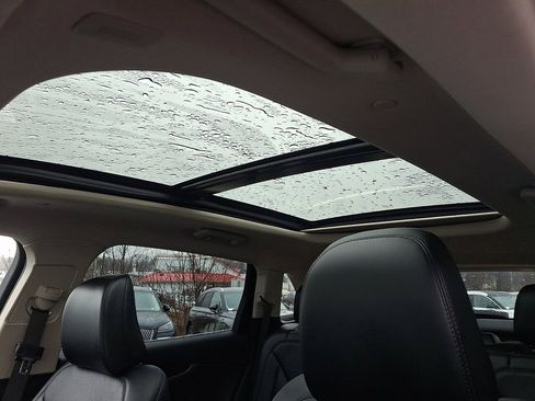 Certified 2023 Lincoln Nautilus Reserve image 14