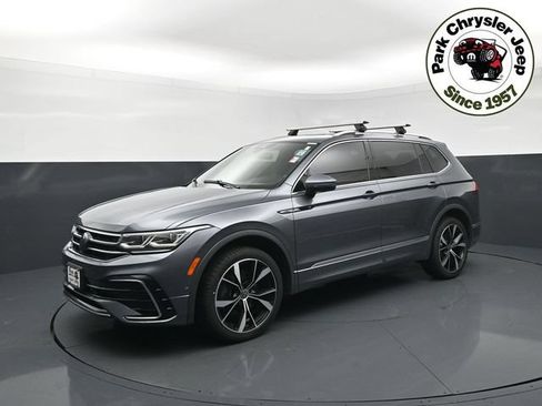 Used 2022 Volkswagen Tiguan SEL R-Line AWD/4WD image 2