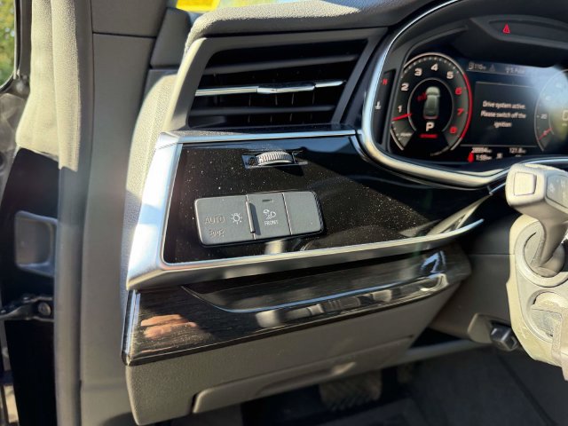 Used 2023 Audi Q8 Premium w/ Convenience Package AWD/4WD image 18