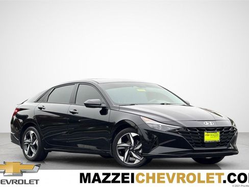 Used 2023 Hyundai Elantra SEL w/ Convenience Package image 1