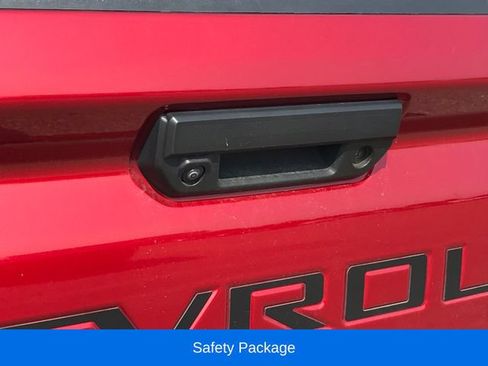 Used 2023 Chevrolet Colorado LT w/ LT Convenience Package III AWD/4WD image 3