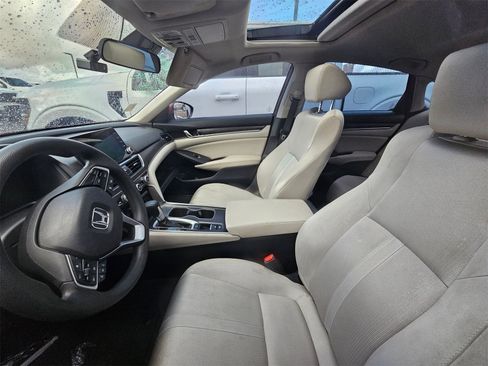 Used 2018 Honda Accord EX image 5