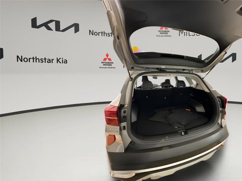 Used 2023 Kia Seltos S image 5