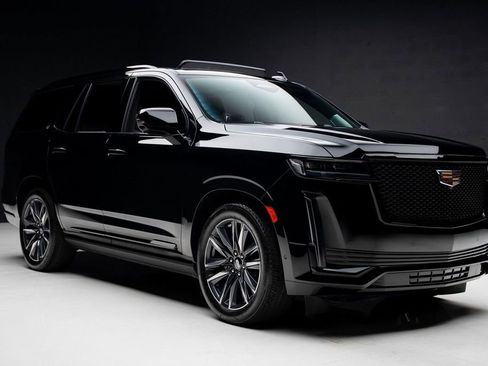 Used 2024 Cadillac Escalade Sport Platinum w/ LPO, Floor Liner Package image 9