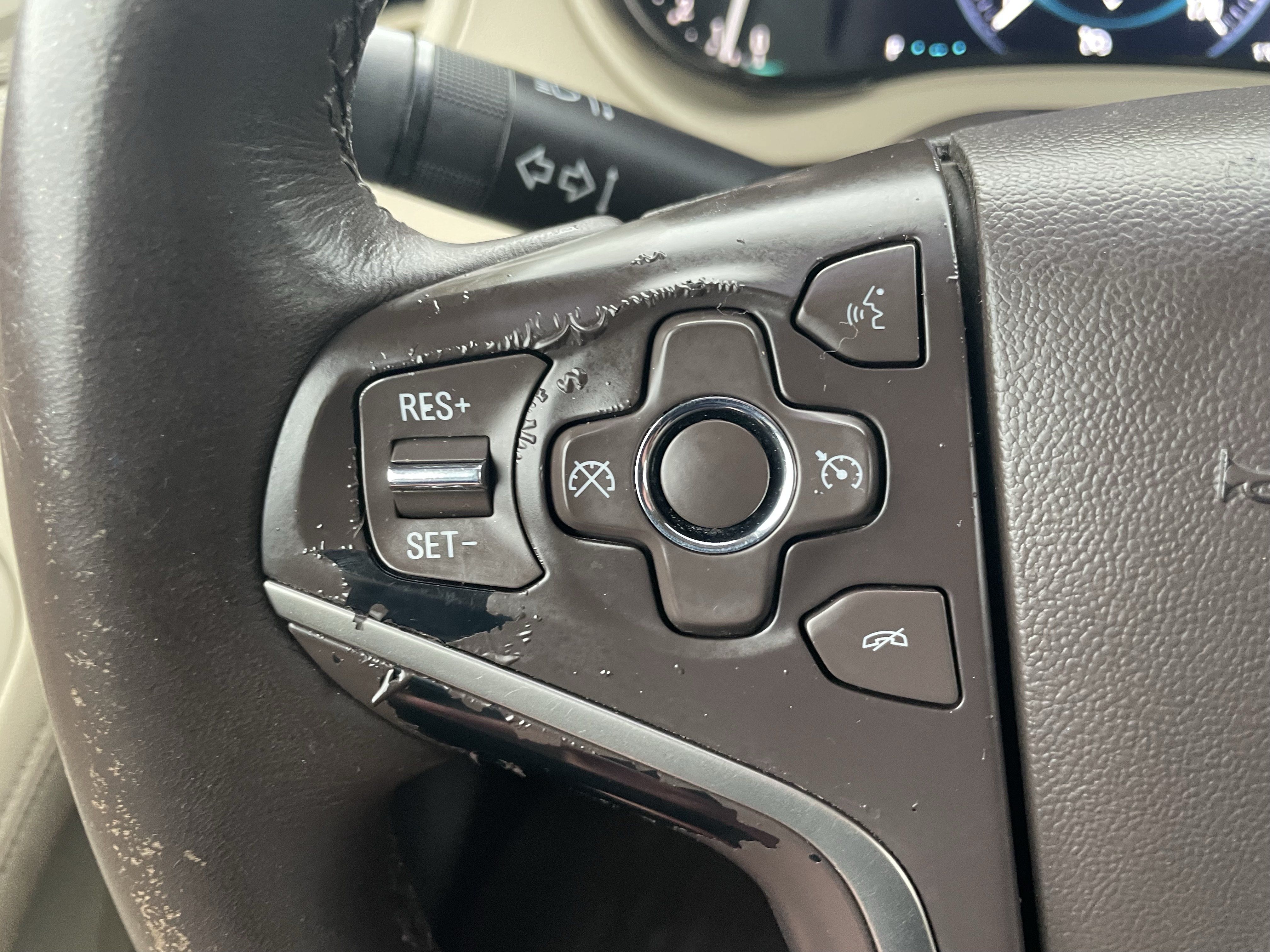 Used 2014 Buick LaCrosse Leather FWD image 16