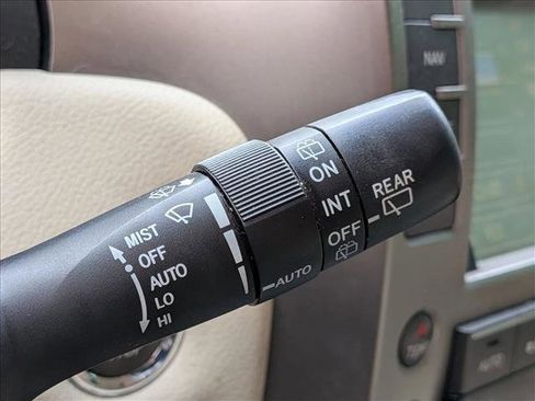 Used 2015 Lexus GX 460 image 11