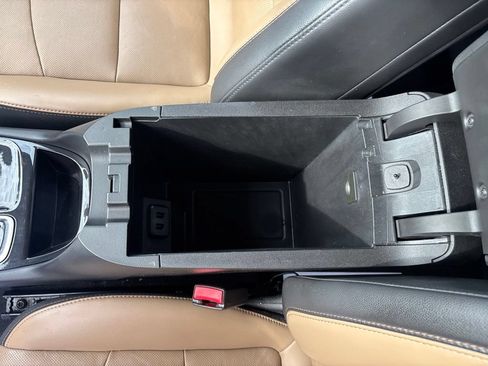 Used 2022 Chevrolet Equinox Premier AWD/4WD image 33