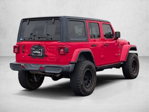 Used 2018 Jeep Wrangler Unlimited Sahara AWD/4WD image 5