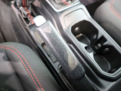 Used 2021 Jeep Gladiator Rubicon w/ Cold Weather Group image 42