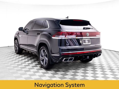 Used 2024 Volkswagen Atlas Cross Sport SEL R-Line AWD/4WD image 3