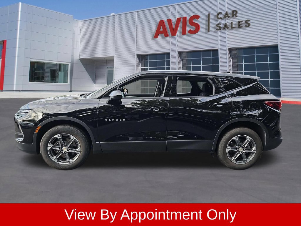 Used 2025 Chevrolet Blazer LT FWD image 10
