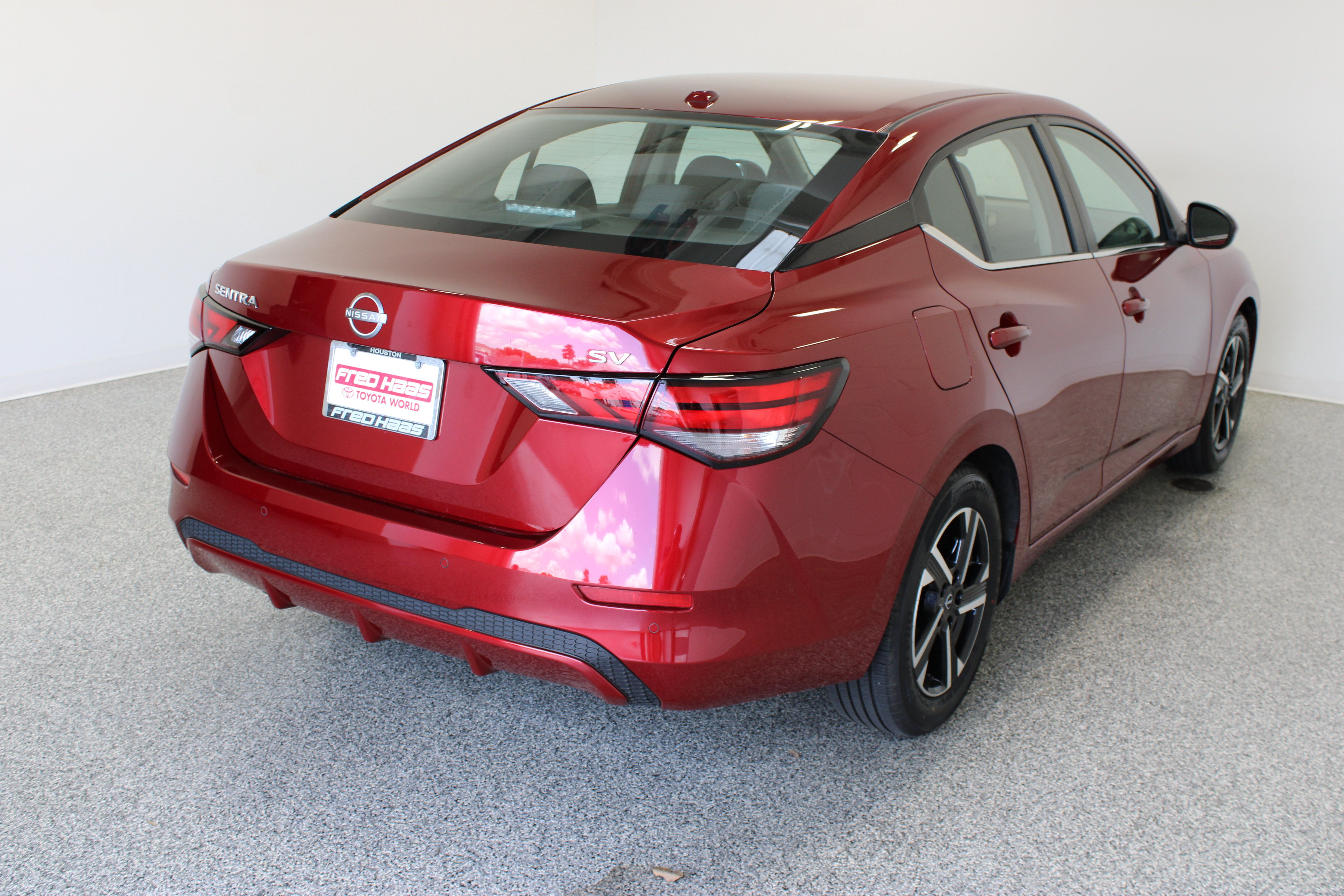 Used 2024 Nissan Sentra SV FWD image 7