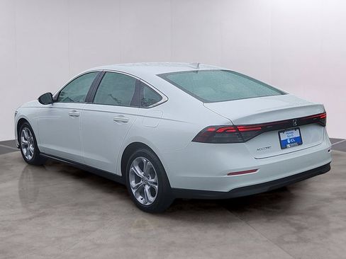 Certified 2025 Honda Accord LX image 6