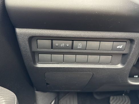 New 2026 Mitsubishi Outlander AWD image 19
