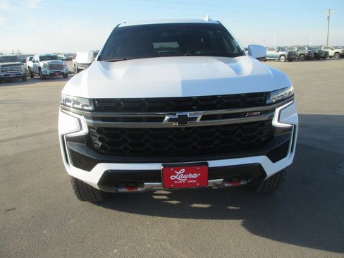 Certified 2022 Chevrolet Tahoe Z71 w/ Luxury Package image 11