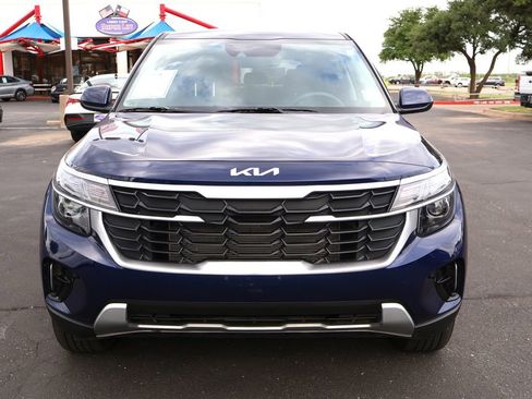 Used 2026 Kia Seltos LX AWD/4WD image 7