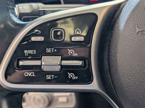 Used 2020 Mercedes-Benz GLE 450 4MATIC image 23