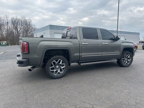 Used 2018 GMC Sierra 2500 Denali w/ Duramax Plus Package image 5