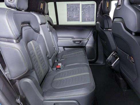Used 2026 Rivian R1S Adventure AWD/4WD image 35