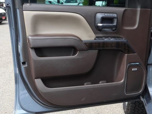 Used 2016 GMC Sierra 2500 Denali w/ Duramax Plus Package image 17