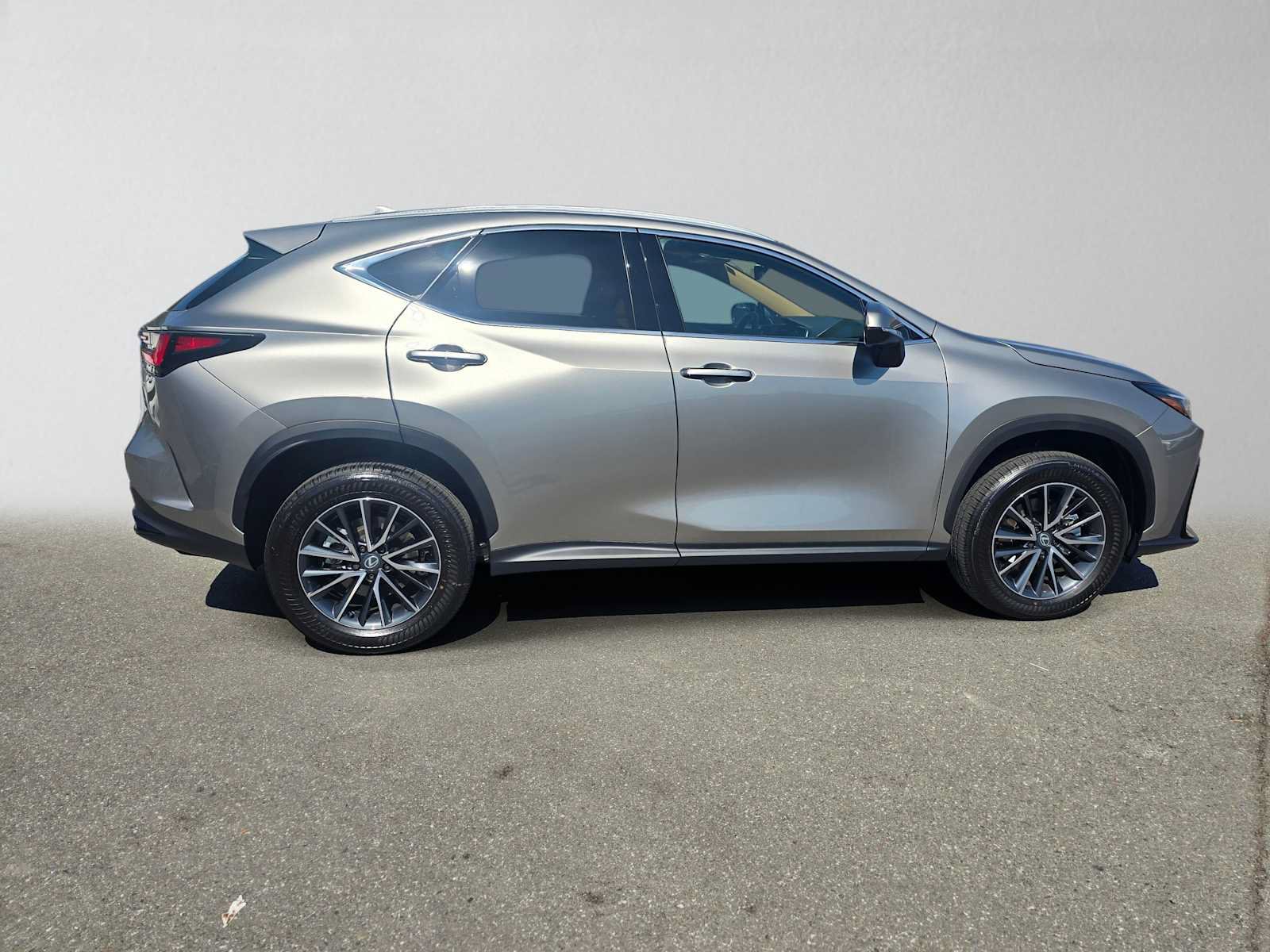 Used 2026 Lexus NX 350 AWD w/ Accessory Package (2T) image 2