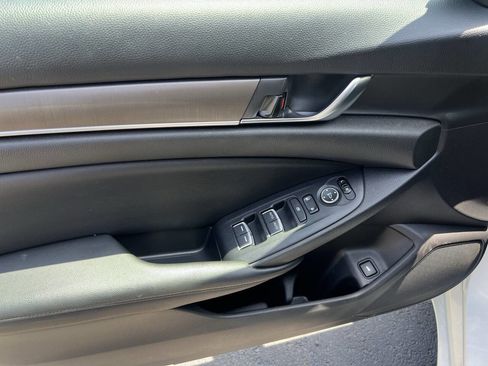 Used 2019 Honda Accord LX image 13