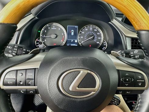 Used 2022 Lexus RX 350 FWD w/ Premium Package image 16