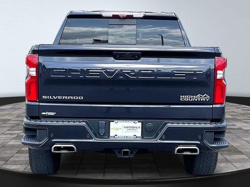 Used 2024 Chevrolet Silverado 1500 High Country w/ Technology Package AWD/4WD image 4