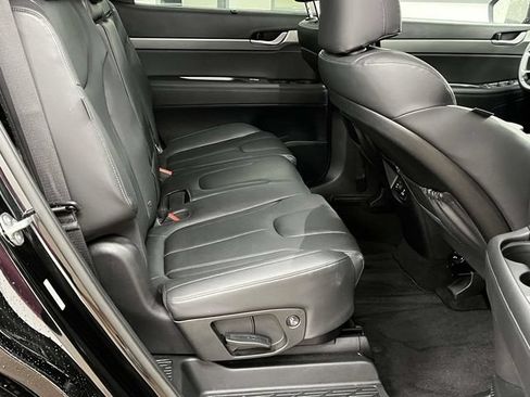 Used 2025 Hyundai Palisade SEL FWD image 28