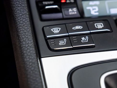 Certified 2024 Porsche 718 Cayman image 24