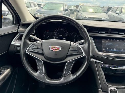 Used 2019 Cadillac XT5 Luxury AWD/4WD image 13