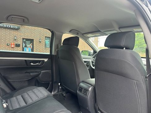 Used 2019 Honda CR-V LX image 17