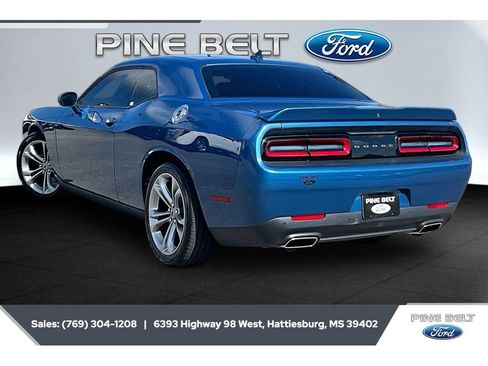 Used 2020 Dodge Challenger GT w/ Plus Package RWD image 2