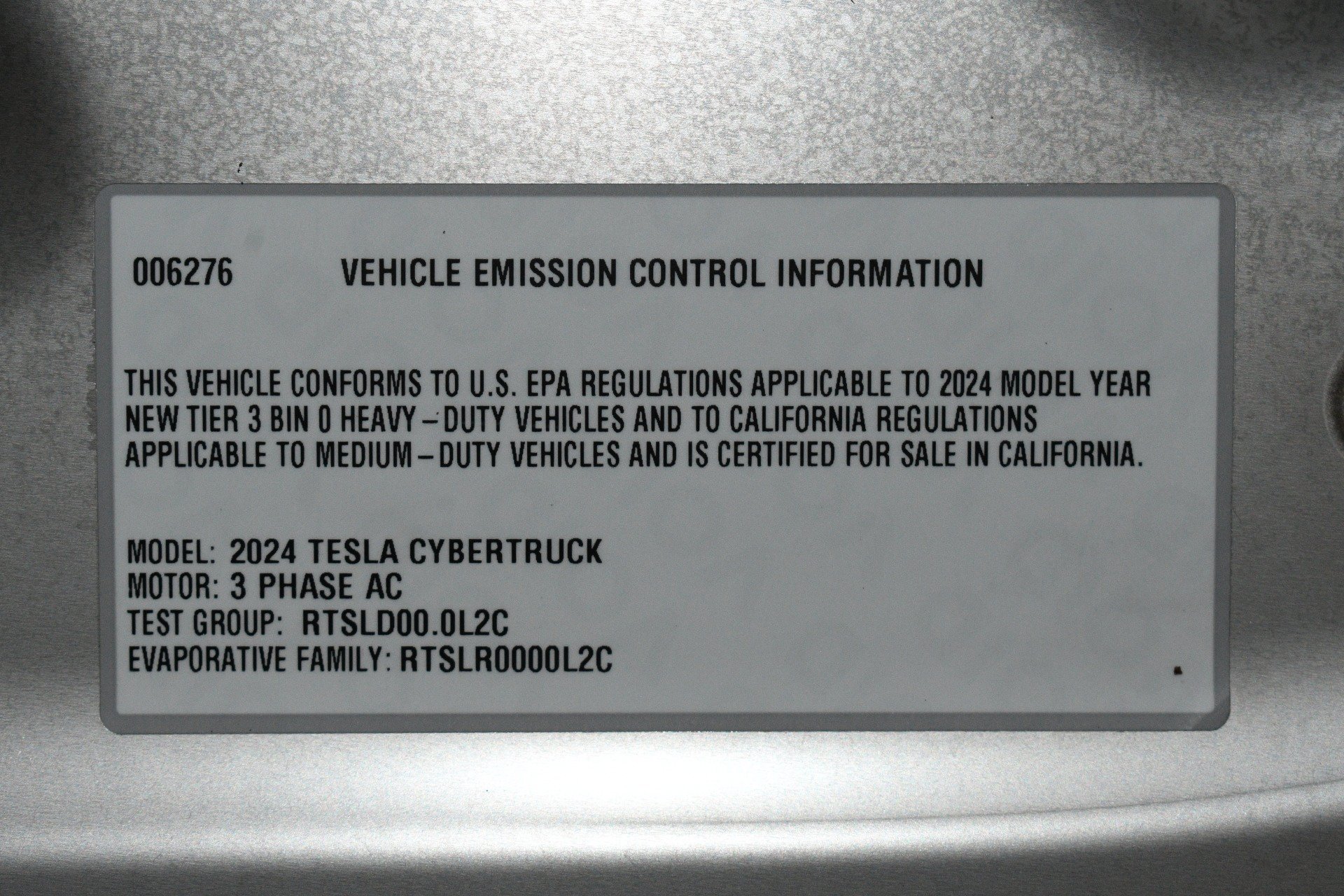 Used 2024 Tesla Cybertruck AWD Crew Cab image 94