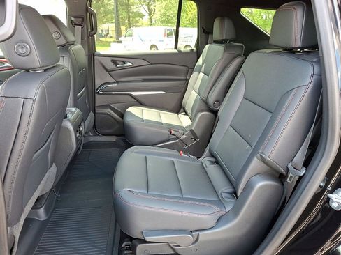New 2026 Chevrolet Traverse Z71 w/ Driver Confidence Package AWD/4WD image 13