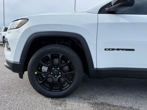 New 2026 Jeep Compass Latitude image 27