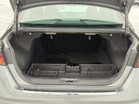 Used 2022 Nissan Altima 2.5 SV w/ SV Premium Package image 6