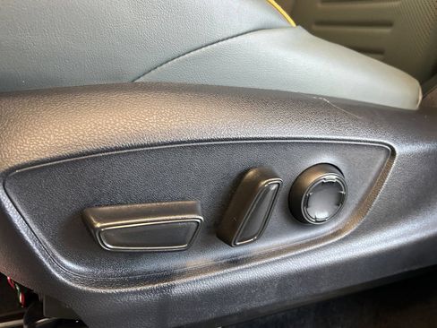 Used 2025 Toyota Tacoma 4x4 Double Cab Hybrid image 22