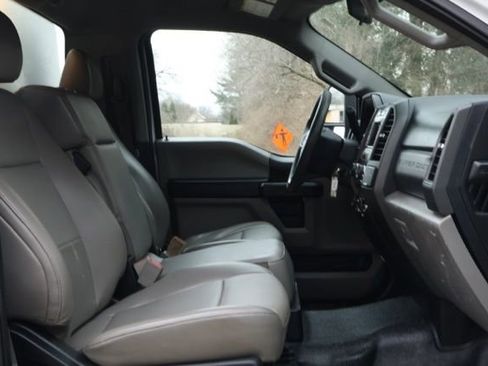 Used 2018 Ford F250 XL w/ Power Equipment Group image 5