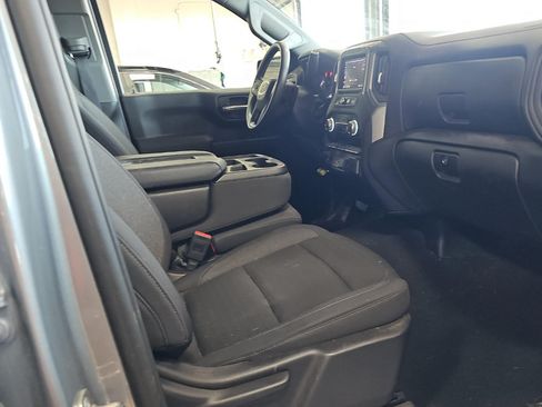 Used 2024 GMC Sierra 1500 Pro w/ Graphite Edition AWD/4WD image 9