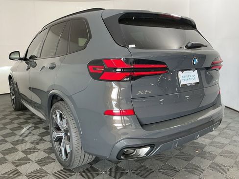 New 2026 BMW X5 sDrive40i w/ M Sport Package image 7