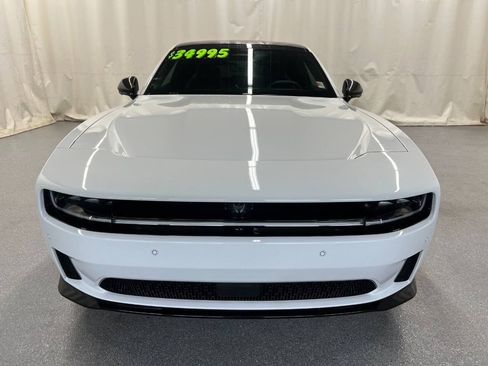 Used 2024 Dodge Charger Daytona Scat Pack w/ Plus Group AWD/4WD image 2