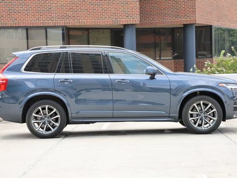 Used 2019 Volvo XC90 T6 Momentum w/ Advanced Package AWD/4WD image 5