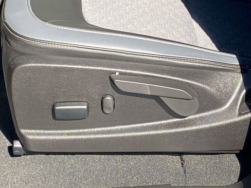 Used 2022 Chevrolet Colorado Z71 image 15