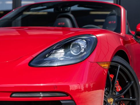 Certified 2019 Porsche 718 Boxster GTS image 19