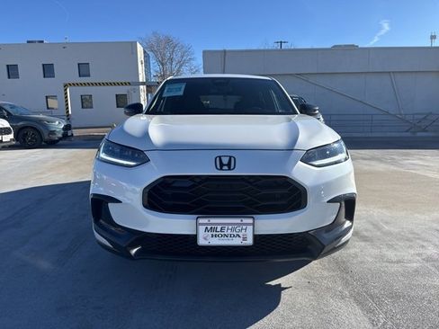 Used 2023 Honda HR-V Sport image 4