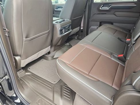 New 2026 GMC Sierra 2500 Denali w/ Denali Reserve Package AWD/4WD image 10
