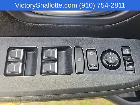Used 2025 Honda Pilot Black Edition image 23