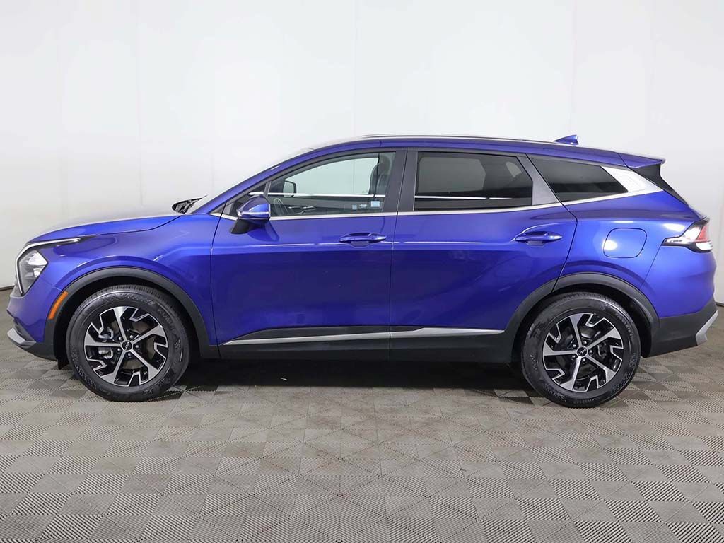 Used 2023 Kia Sportage EX FWD image 17