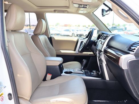 Used 2018 Toyota 4Runner Limited AWD/4WD image 27